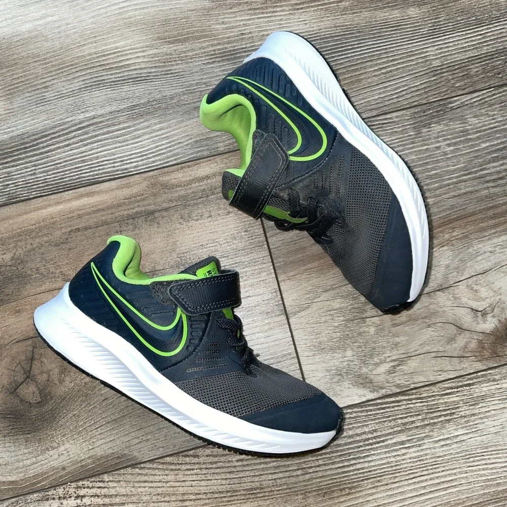 Nike Star Runner 2.0 Gray Lime Green Kids Shoes 10.5C AT1801-004